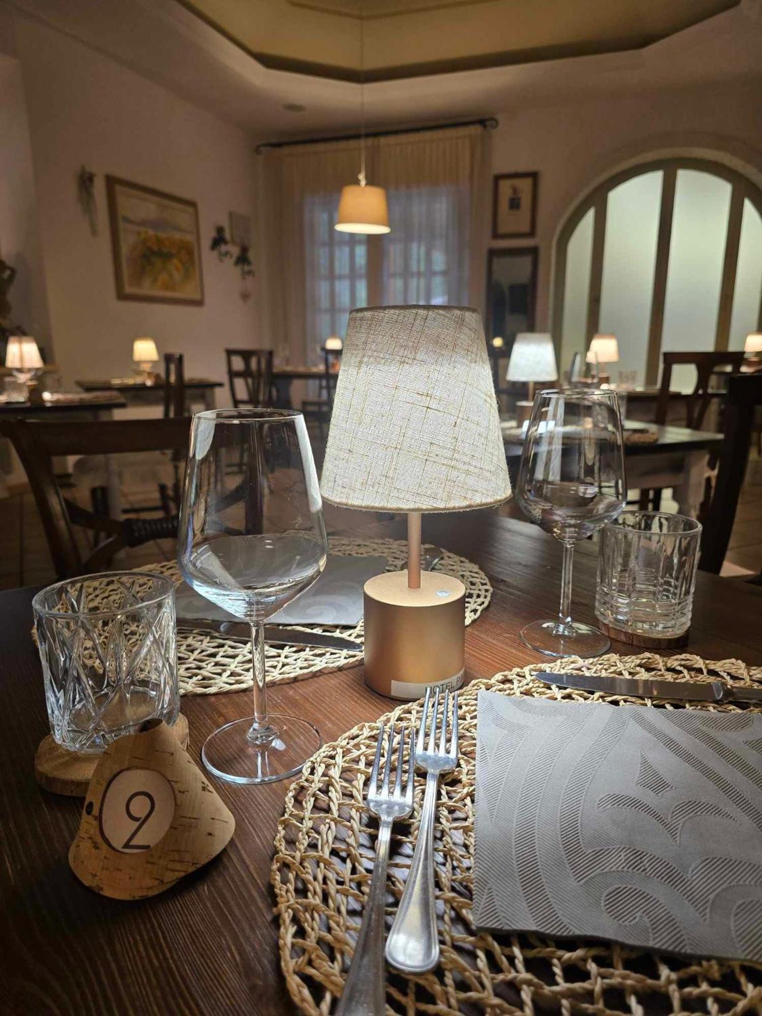 Hotel Pineta Ristorante Country House In Fabriano Campodonico  Екстериор снимка