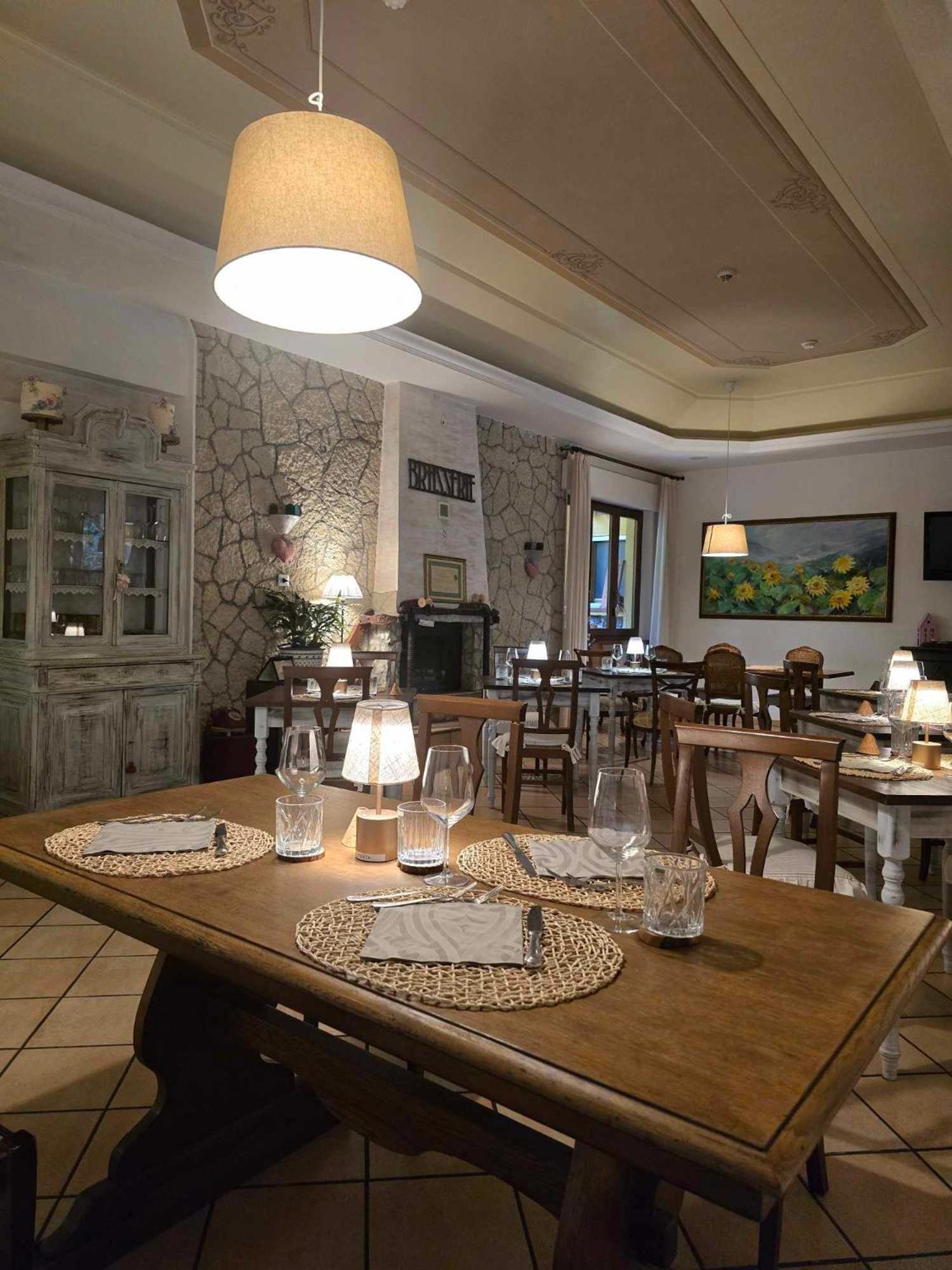 Hotel Pineta Ristorante Country House In Fabriano Campodonico  Екстериор снимка